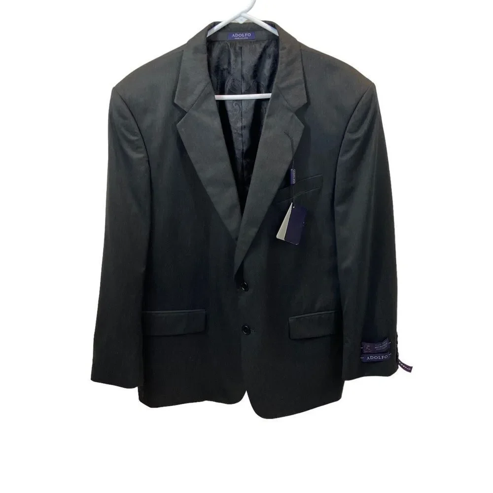 Brand new with Tags Men’s Adolfo Brand Pinstriped Microtech Blazer‎ 42S Portly